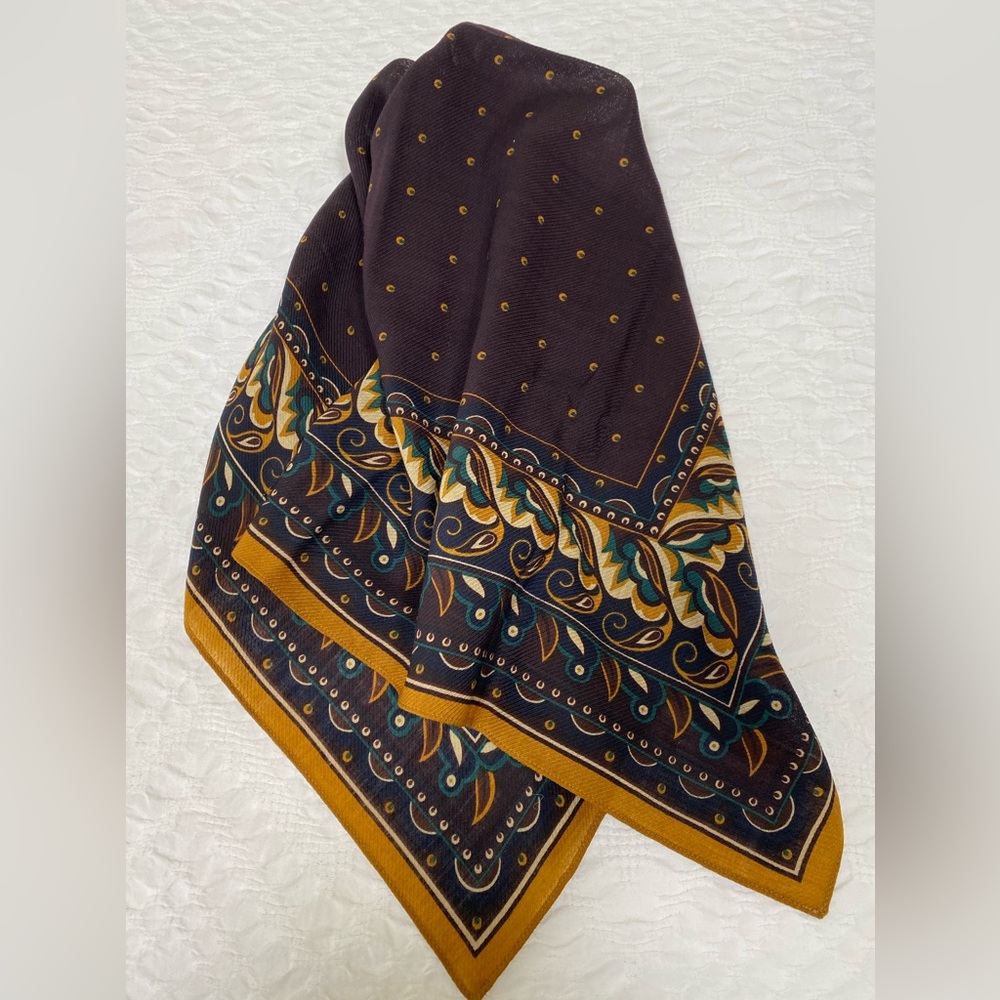 Vintage Perry Ellis scarf - Picture 2 of 8
